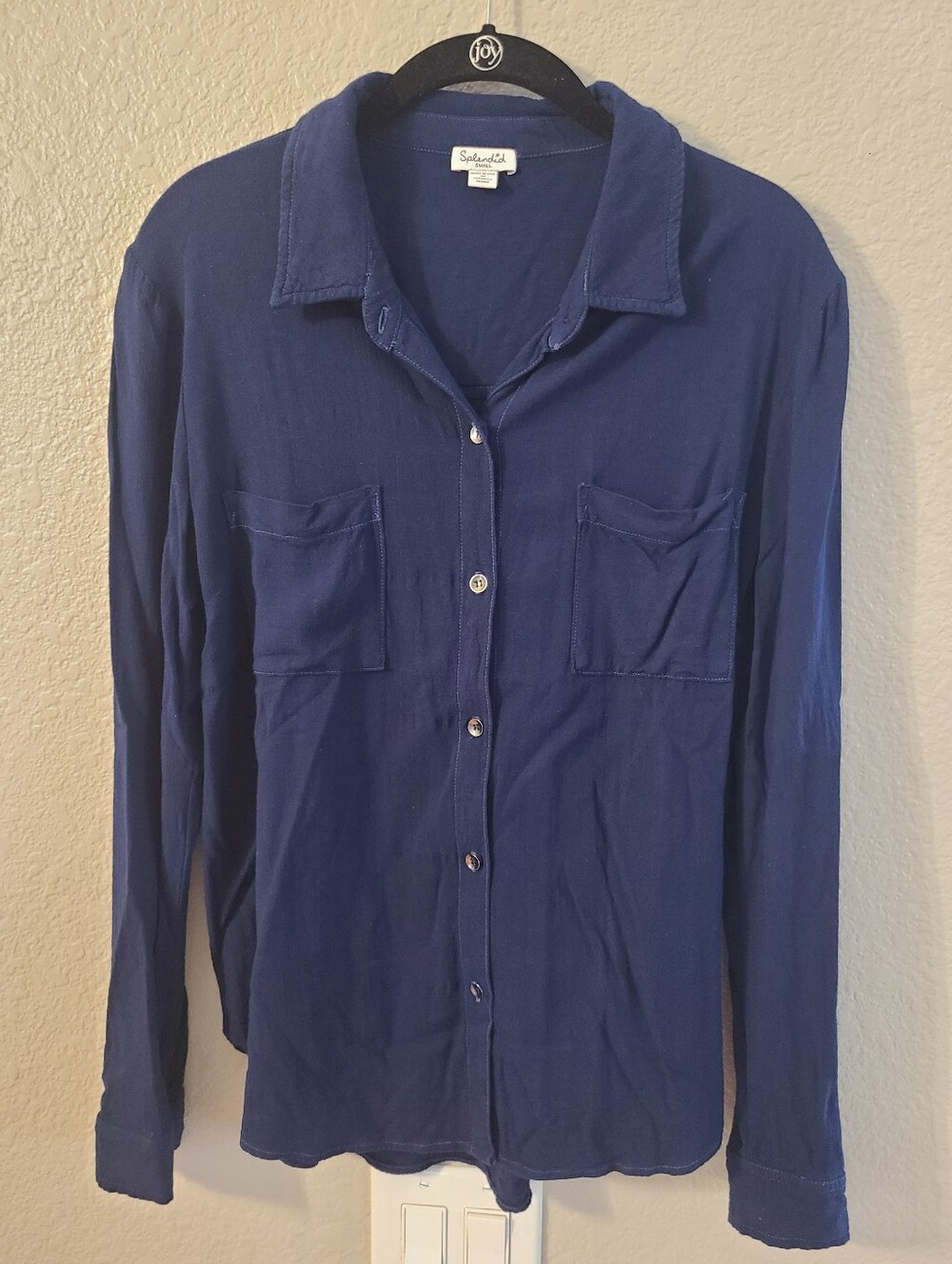 Splendid Women's Navy Blue Button-Down Shirt with Pockets Smell